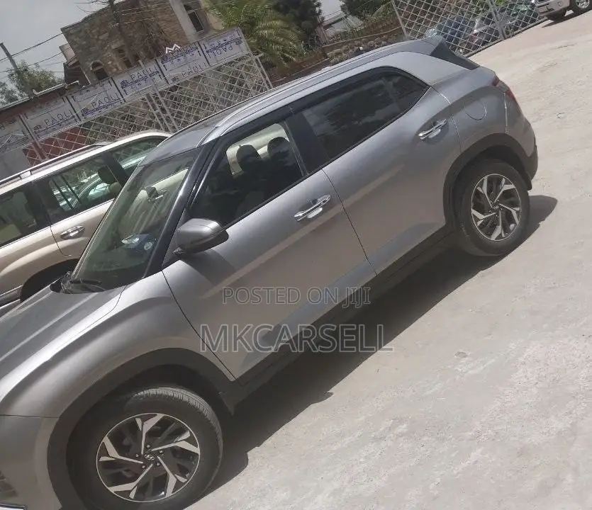 Hyundai Creta 2023 Silver