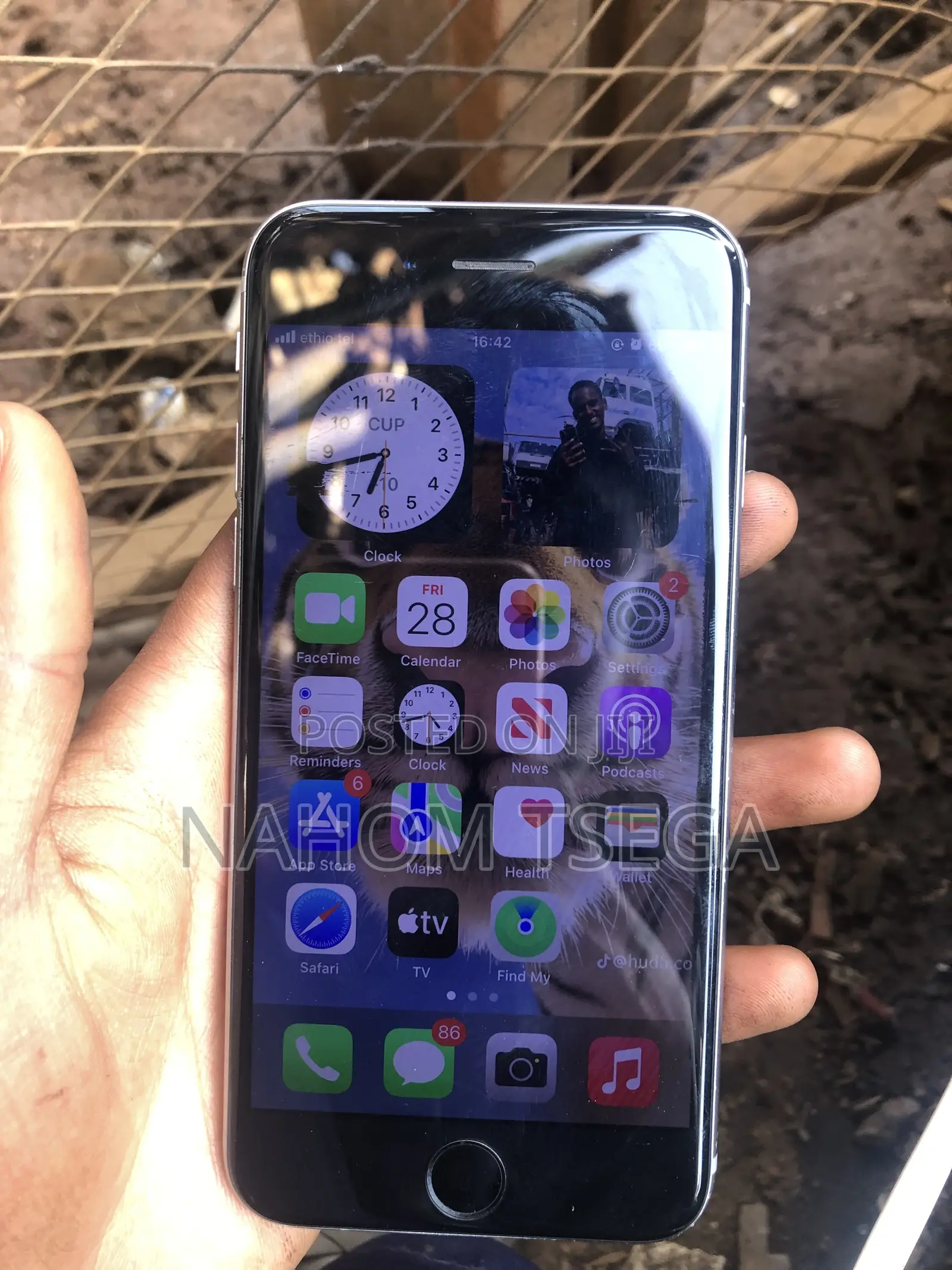 Apple iPhone 6s 64 GB Gray
