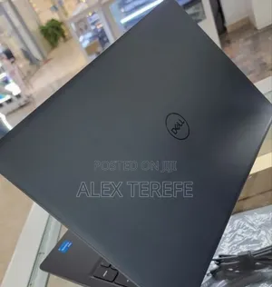 New Laptop Dell Vostro 13 5390 16GB Intel Core i5 SSD 512GB