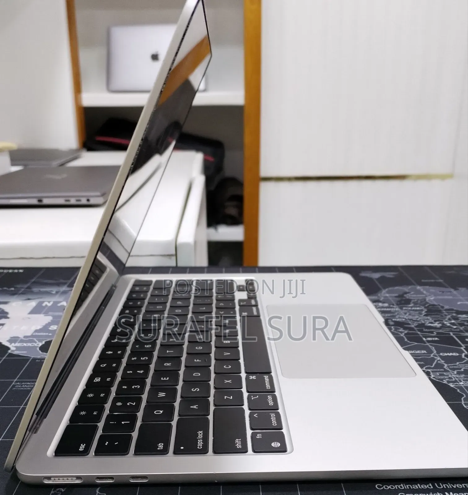 New Laptop Apple MacBook Air 2022 M2 8GB Apple M2 SSD 256GB