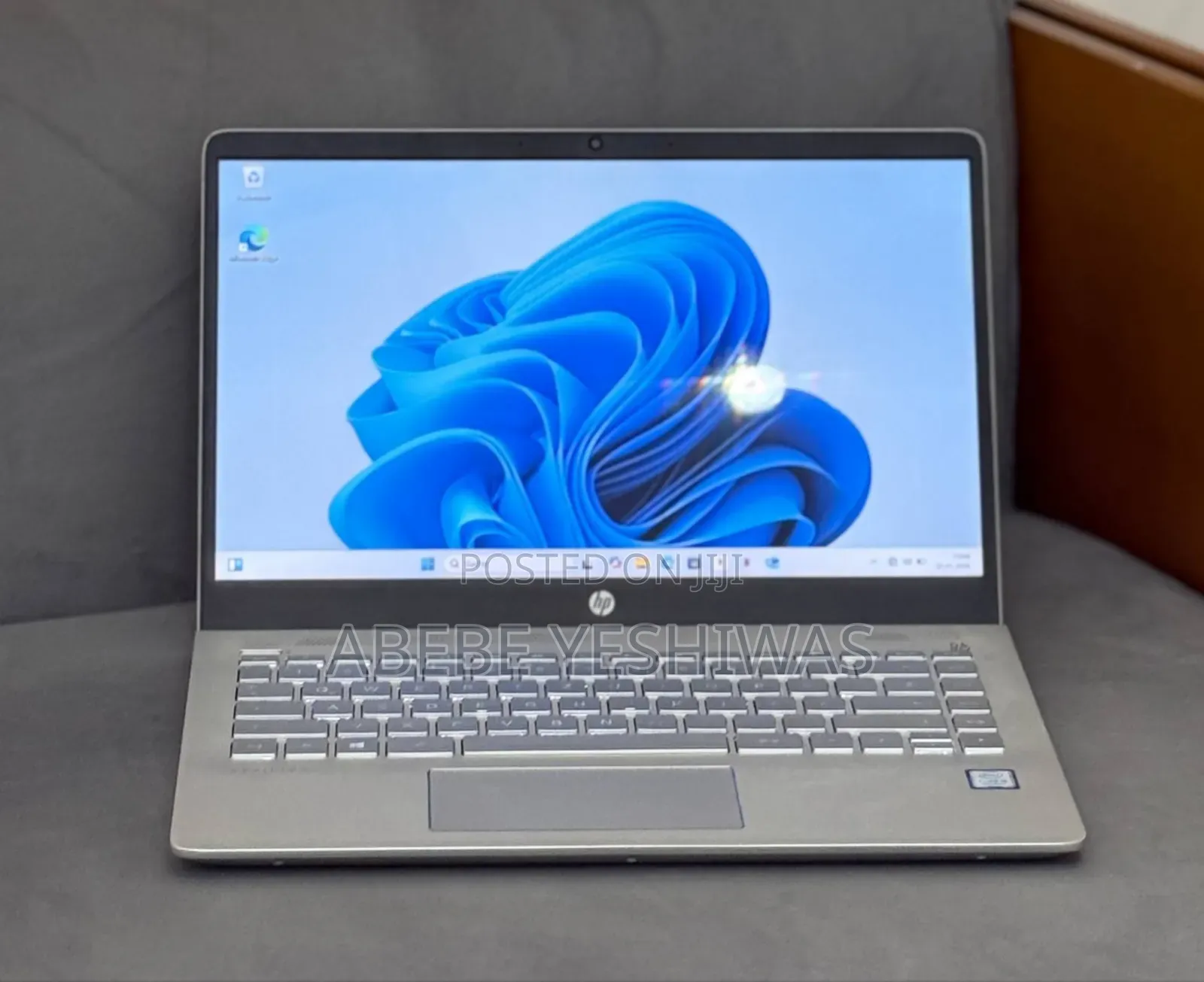 New Laptop HP Pavilion 15 8GB Intel Core i5 SSD 256GB