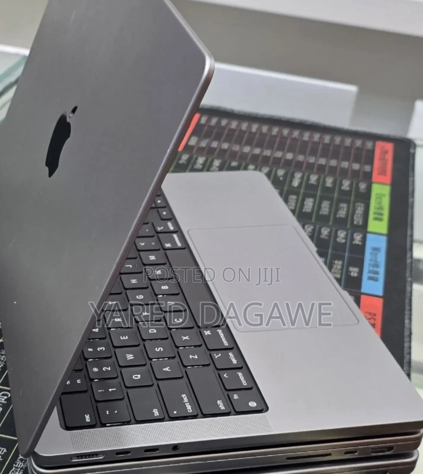 New Laptop Apple MacBook Pro 2021 M1 32GB Apple M1 Pro SSD 512GB