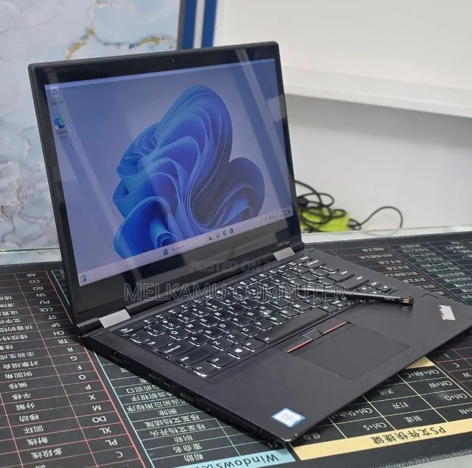 New Laptop Lenovo ThinkPad X380 Yoga 16GB Intel Core i5 SSD 256GB