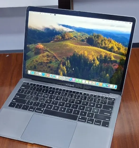 New Laptop Apple MacBook Air 2019 8GB Intel Core i5 SSD 128GB