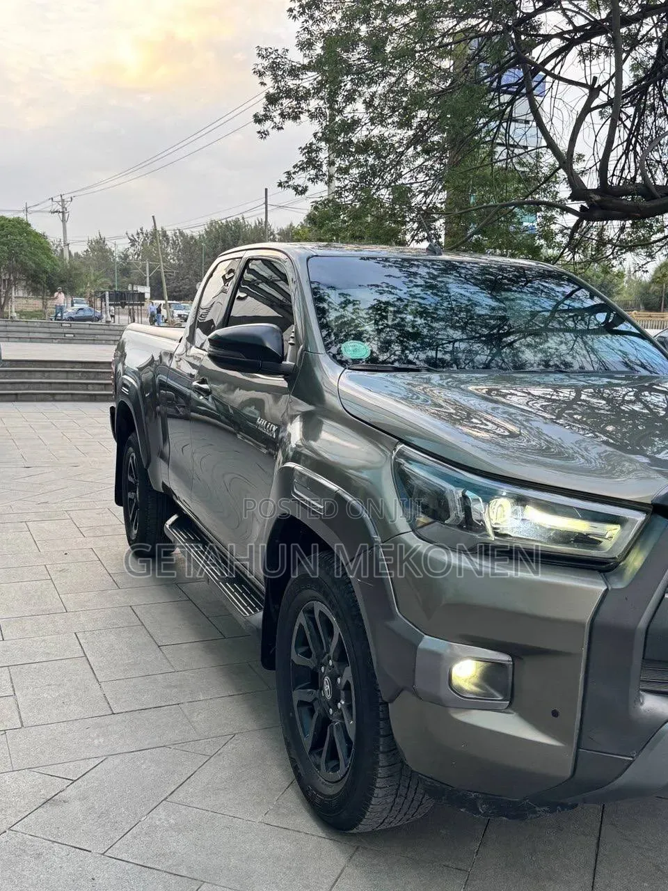 Toyota Hilux 2022 Gray