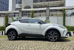 Toyota C-HR Limited FWD 2020 White