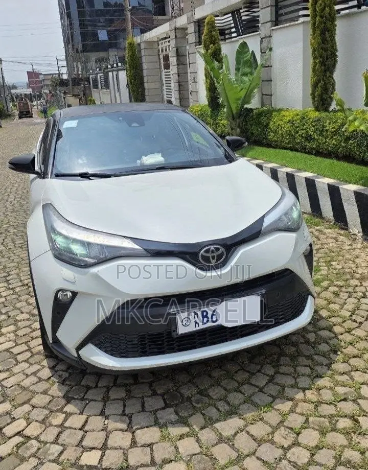 Toyota C-HR Limited FWD 2020 White