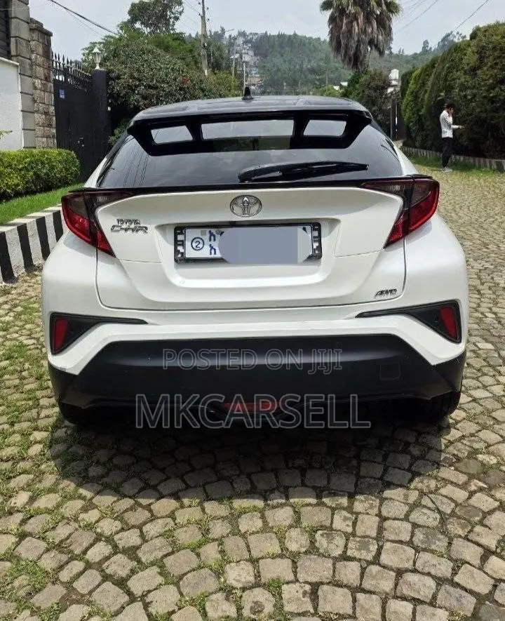 Toyota C-HR Limited FWD 2020 White