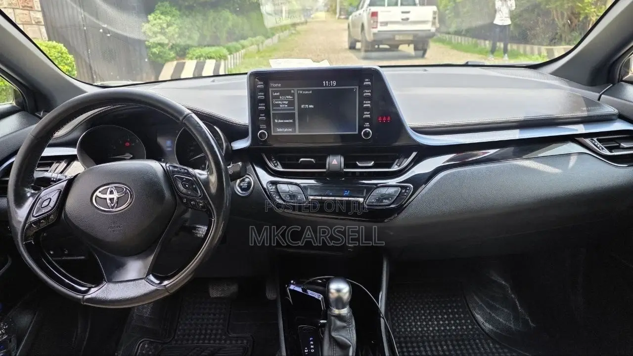 Toyota C-HR Limited FWD 2020 White