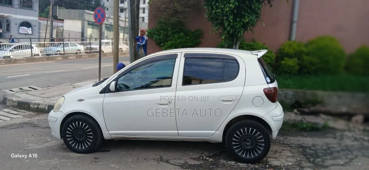 Toyota Vitz 2004