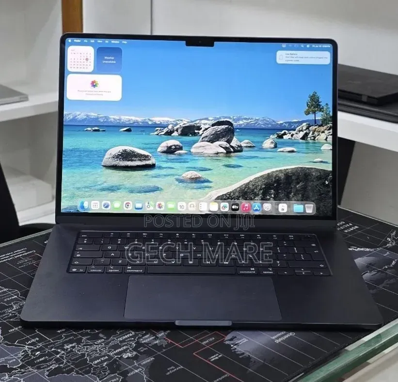 New Laptop Apple MacBook Air 2025 M4 16GB Intel SSD 256GB