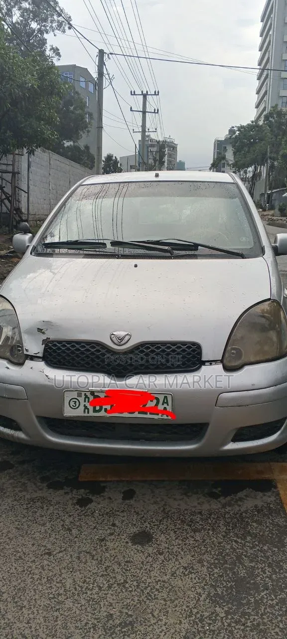 Toyota Vitz 2002