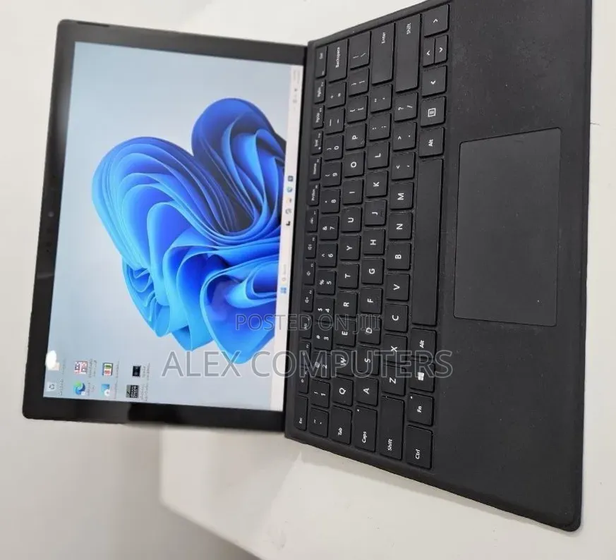 New Laptop Microsoft Surface Pro 7+ 16GB Intel Core i7 SSD 1T