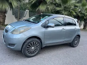 Toyota Yaris 2010 Gray