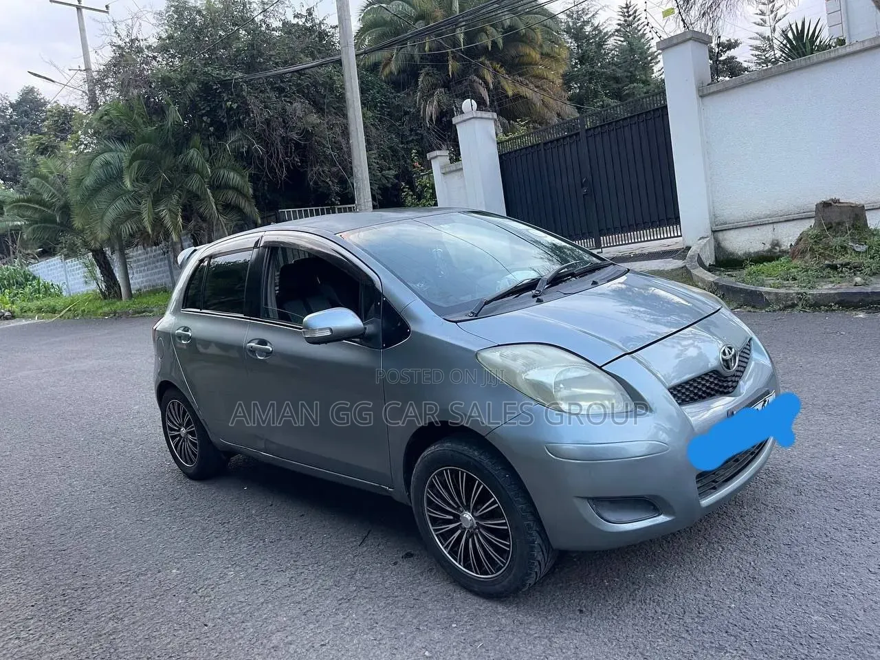 Toyota Yaris 2010 Gray