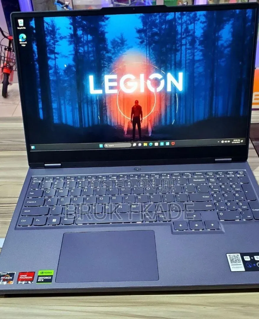 New Laptop Lenovo Legion 5 16GB AMD Ryzen 7 SSD 512GB