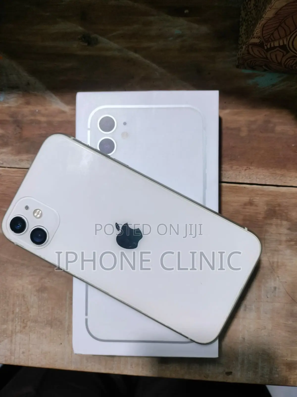 Apple iPhone 11 64 GB White