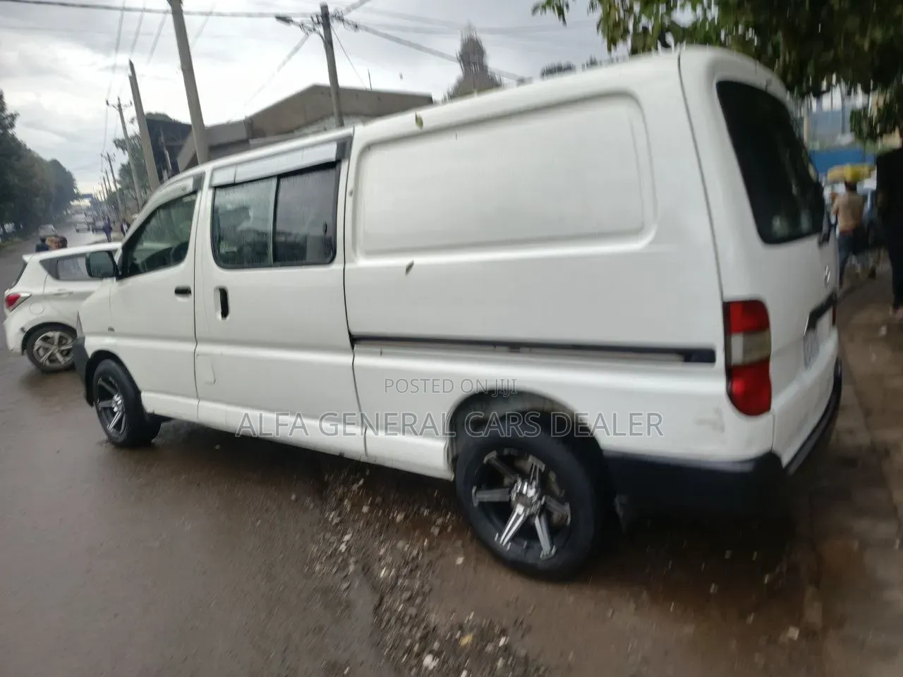 Toyota HiAce 2010