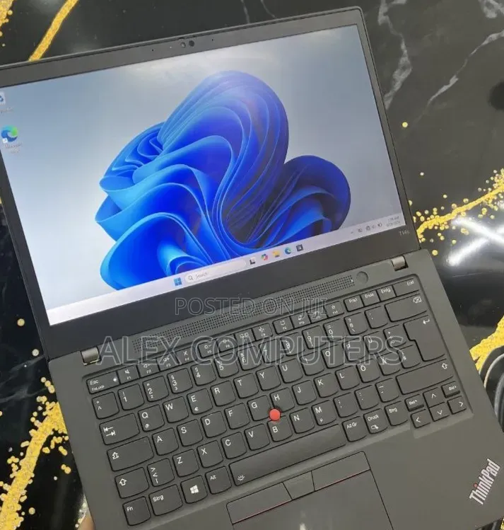 New Laptop Lenovo ThinkPad T14s Gen 2 16GB Intel Core i7 SSD 512GB
