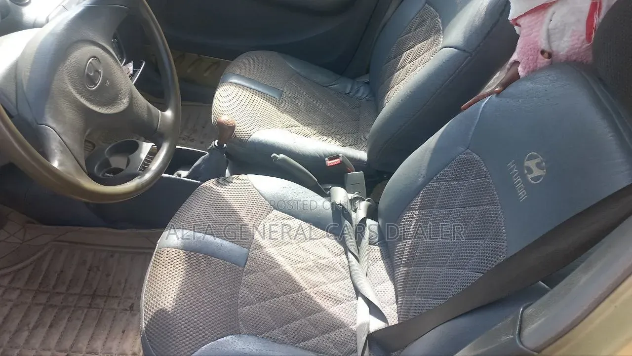 Toyota HiAce 2010