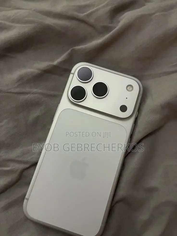 New Apple iPhone 17 Pro Max 256 GB Silver