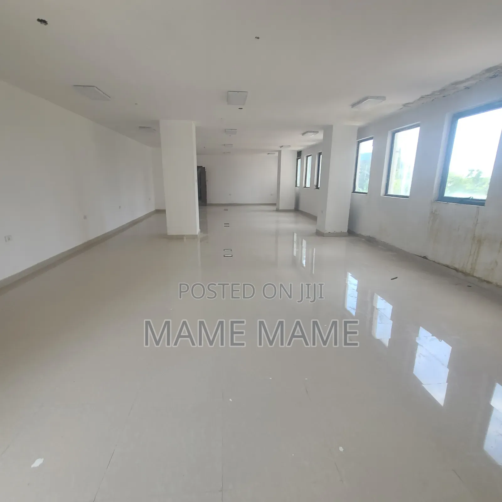 Salon for Rent