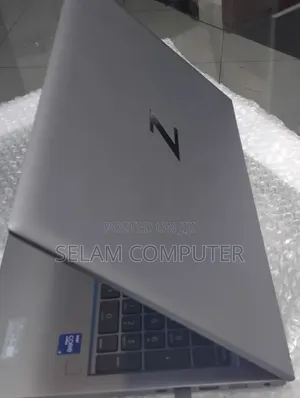 New Laptop HP ZBook 15u G4 16GB Intel Core i7 SSD 512GB