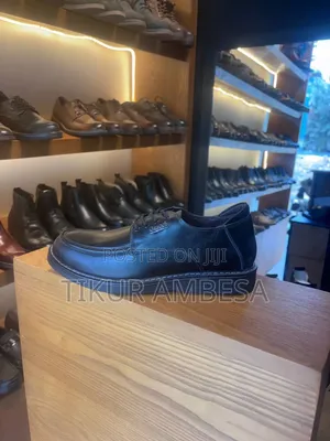 ንፁ ቆዳ ጫማ, Pure Leather Shoe