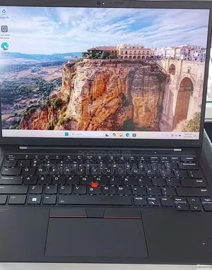 New Laptop Lenovo ThinkPad X1 Carbon 16GB Intel Core i5 SSD 512GB
