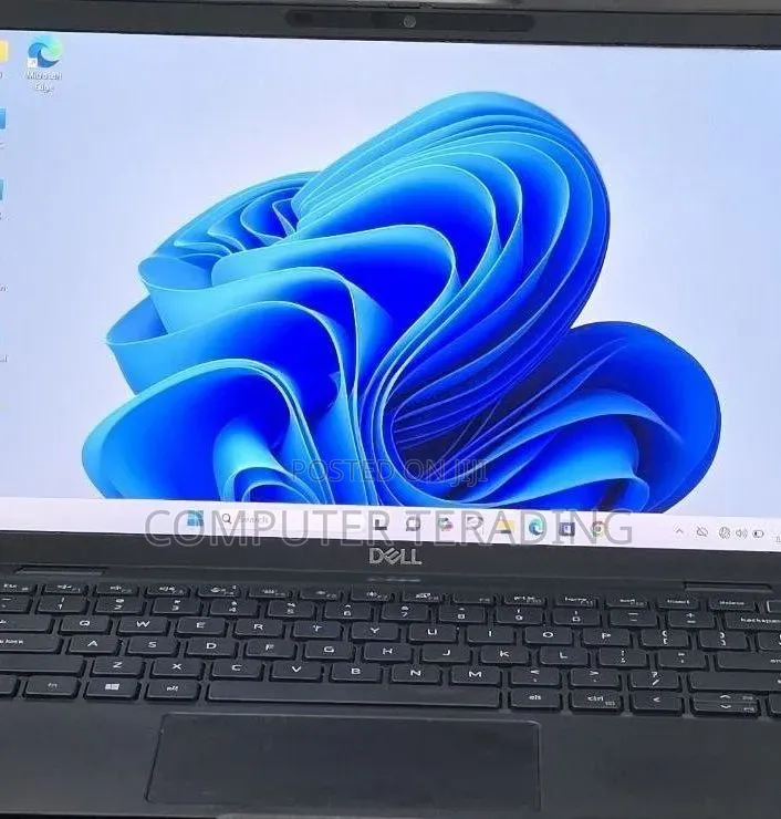 New Laptop Dell 16GB Intel Core i5 SSD 512GB