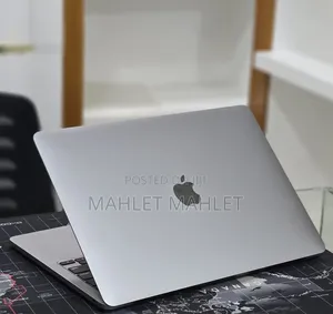 New Laptop Apple MacBook Air 2022 M2 16GB Apple M2 SSD 512GB