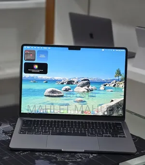New Laptop Apple MacBook Air 2022 M2 16GB Apple M2 SSD 512GB