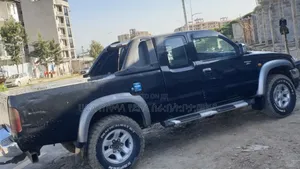 Toyota Hilux 2003 Maroon