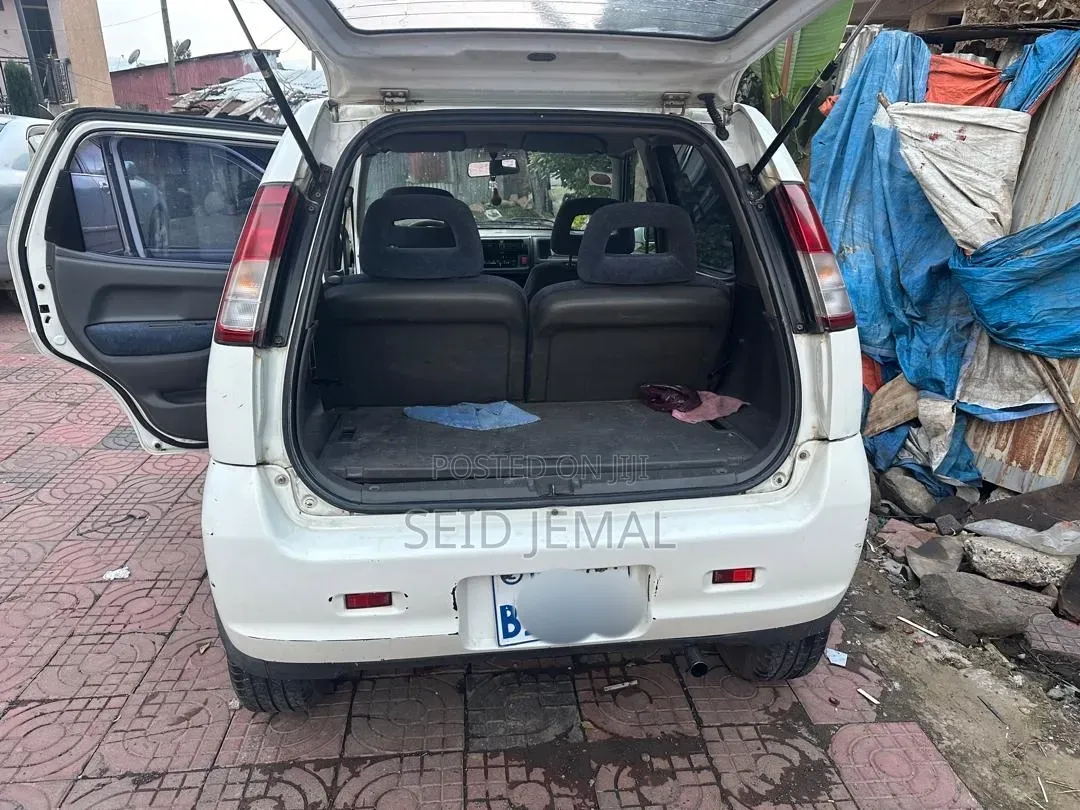 Suzuki Kei 2000 Off white