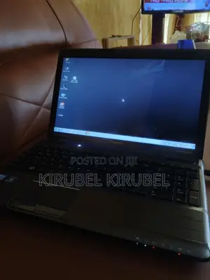 Laptop Toshiba Satellite P775 4GB Intel Core i5 HDD+SSD 256GB