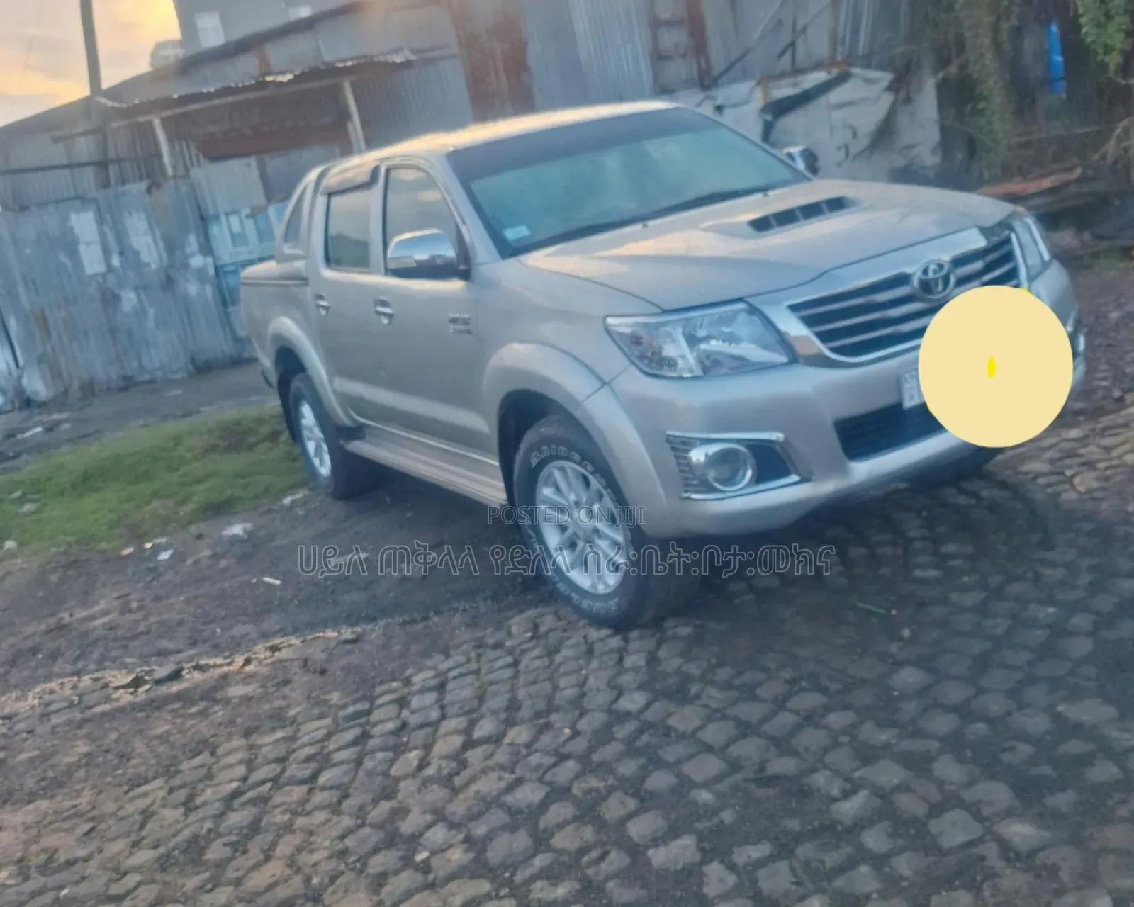 Toyota Hilux 2014 Purple