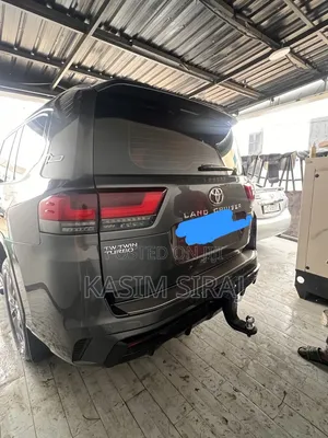 Toyota Land Cruiser 2023 Blue