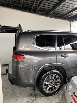 Toyota Land Cruiser 2023 Blue