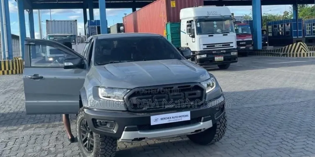 Ford Ranger Wildtrak 2023 Gray