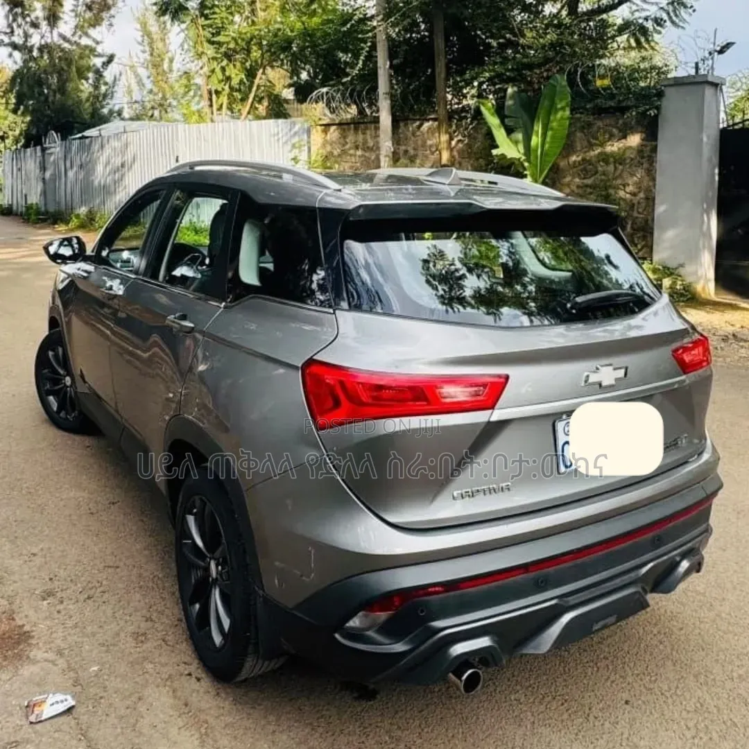 Chevrolet Captiva 2022 Teal