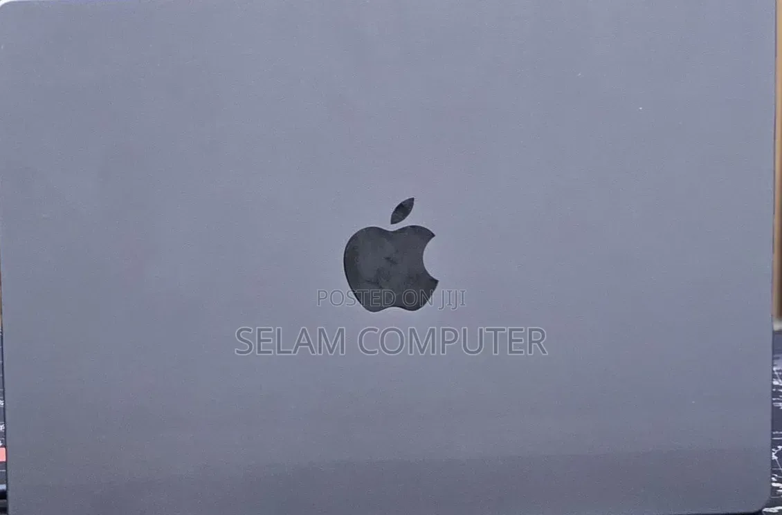 New Laptop Apple MacBook Pro 2021 M1 16GB Apple M1 SSD 512GB