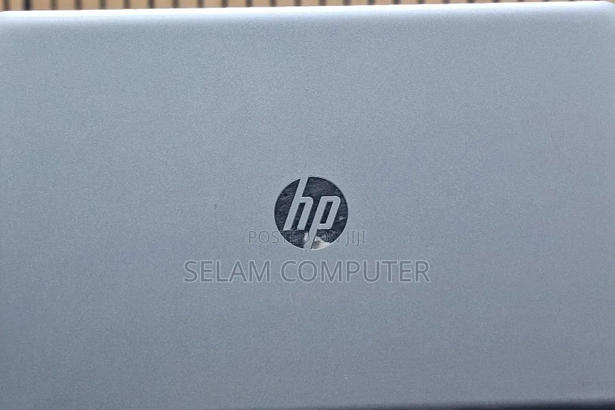 New Laptop HP Pavilion 15 8GB Intel Core i5 SSD 1T