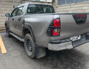 Toyota Hilux 2020 Gray