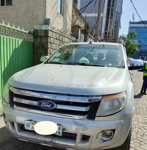 Ford Ranger Wildtrak 2014 Silver
