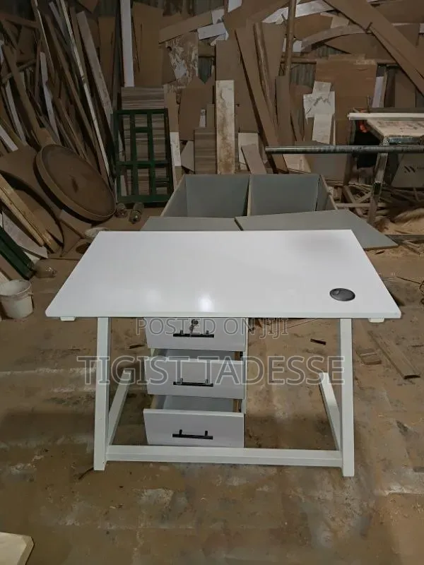 Modern Computer Table With Metal Legs & Movable Drawer