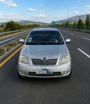 Toyota Corolla 2006 Ivory