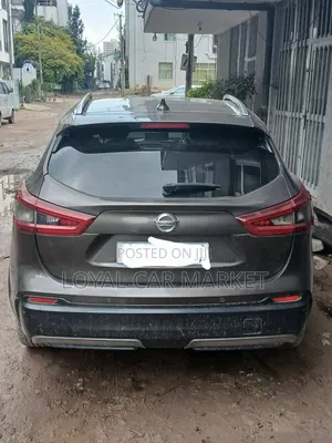 Nissan Qashqai 2018 Brown