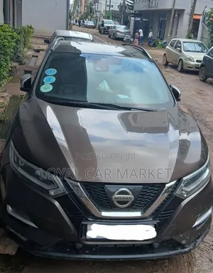 Nissan Qashqai 2018 Brown