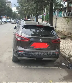 Nissan Qashqai 2018 Brown