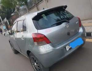 Toyota Yaris 2010